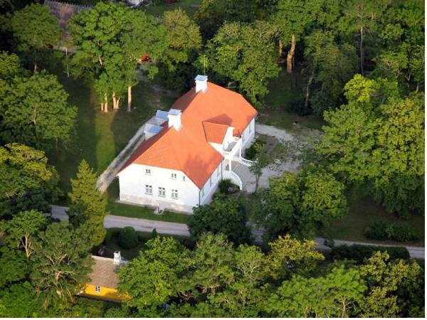 Saare Manor Guesthouse Exterior photo
